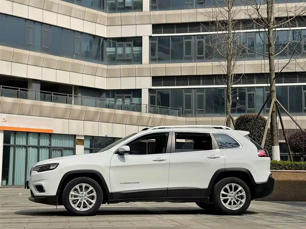 Фото машины 17