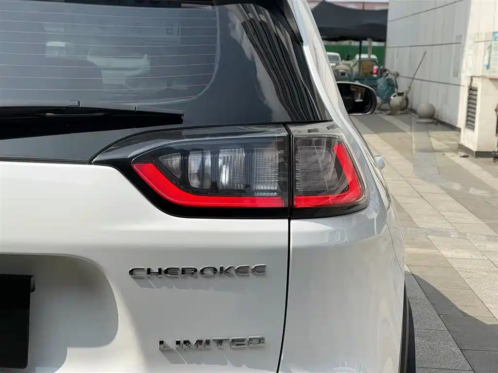 Фото машины 25