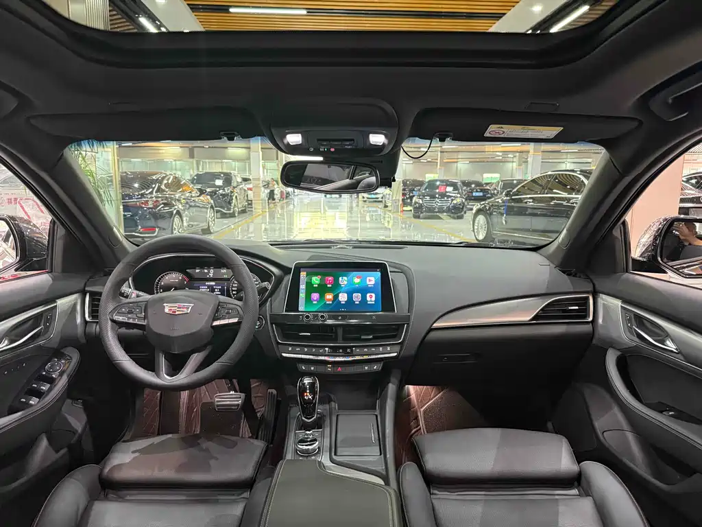 Cadillac CT5 2021 28T leading sports type