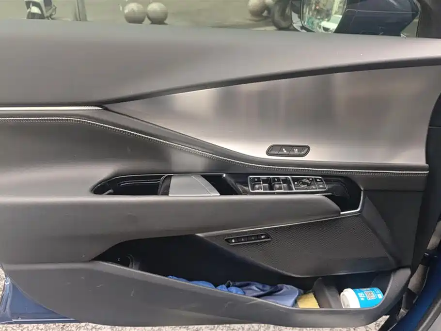 Cadillac GT4 2023 25T Luxury