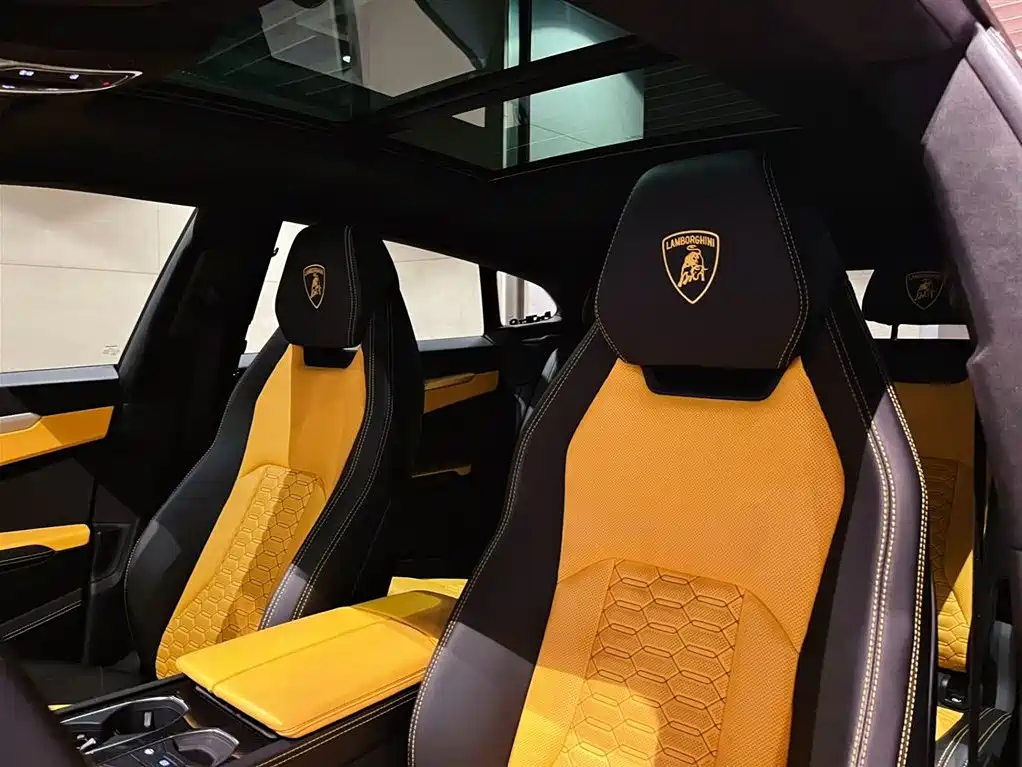 Urus 2021 model 4.0 T V8