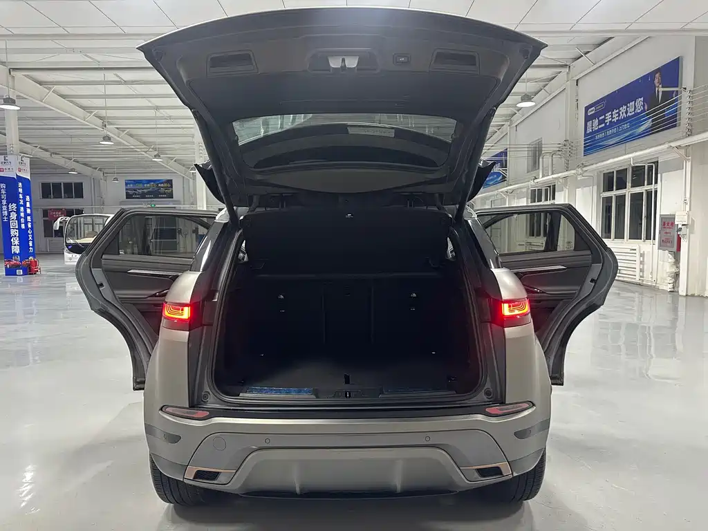 Range Rover Aurora 2020 249PS R-DYNAMIC SE Sports Technology Edition