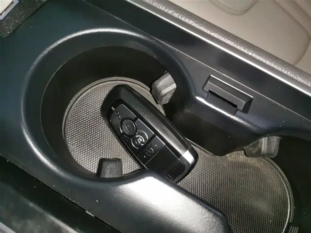 Lincoln MKZ 2020 2.0T Premium Edition