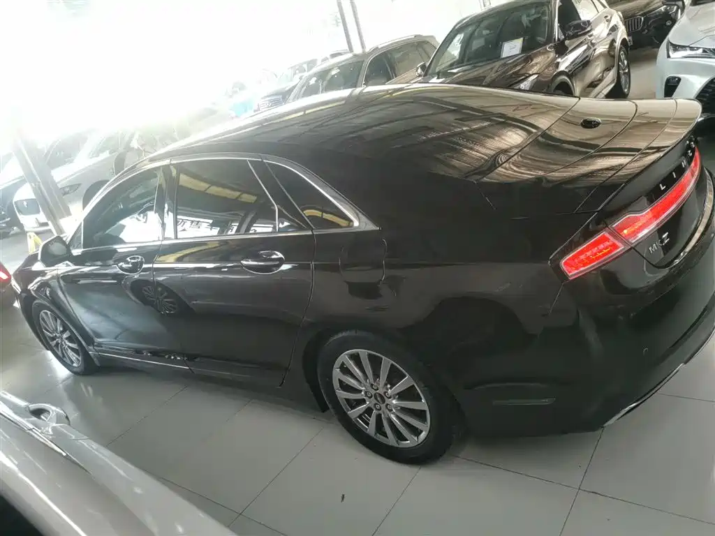 Фото машины