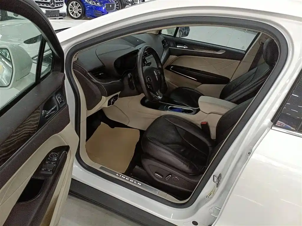 Lincoln MKC 2019 2.0T two-wheel drive Zunya edition Country VI