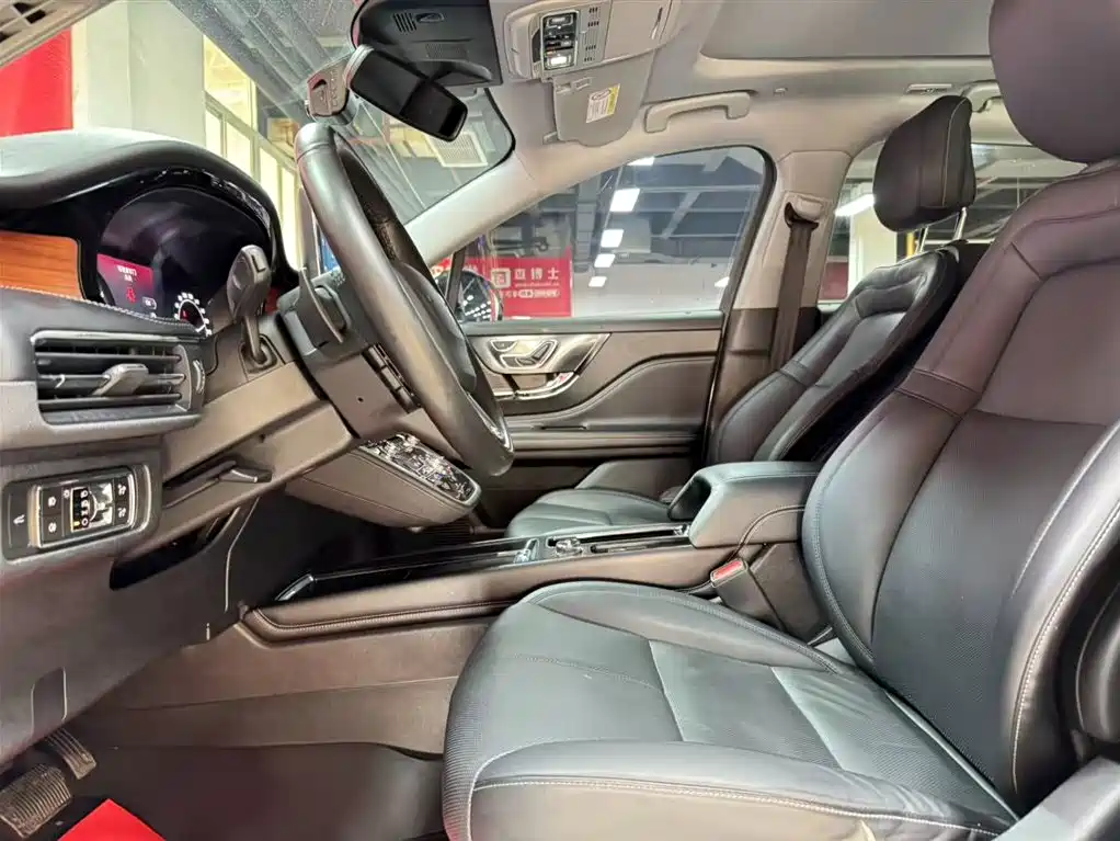 Adventurer 2021 2.0T two-wheel drive Zunya Edition