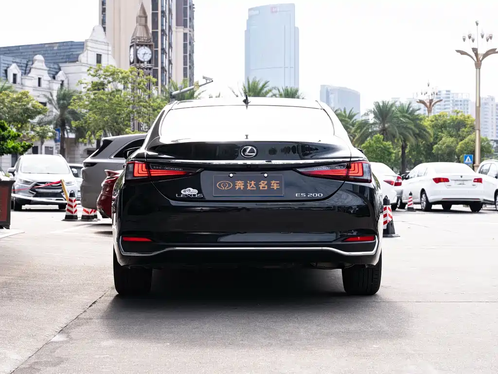 Lexus ES 2022 Model 200 Excellent Edition