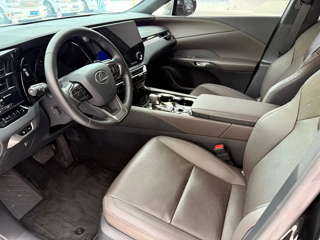 Lexus RX 2023 350h four-wheel drive exclusive edition