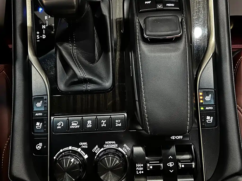 Lexus LX 2019 Model 570 Premium Deluxe Edition