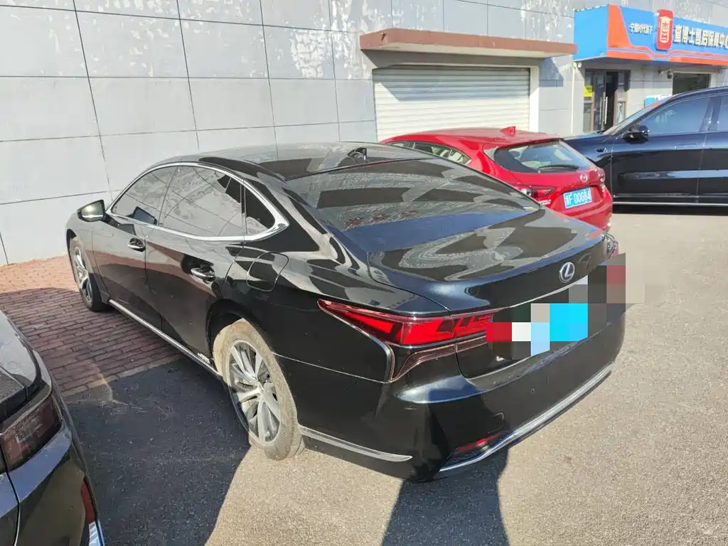 Lexus LS 2021 500h Zhenyue Edition
