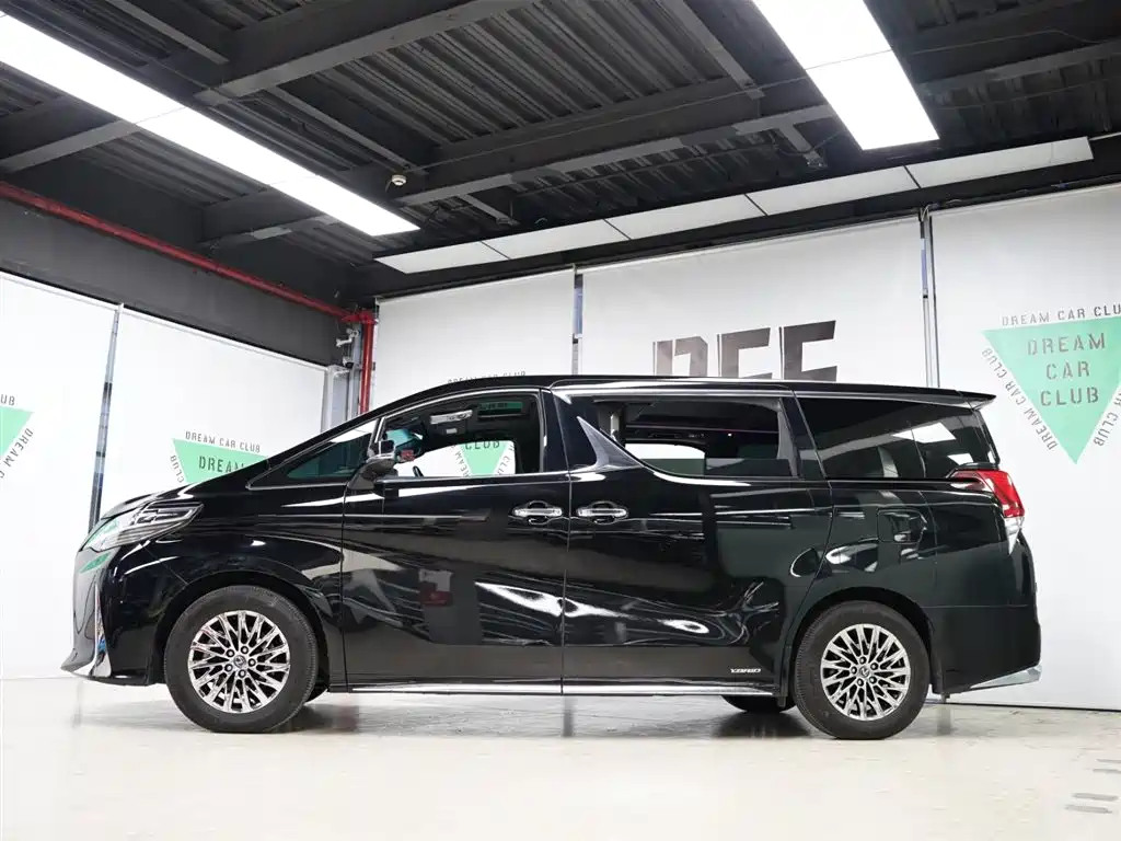 Фото машины 33