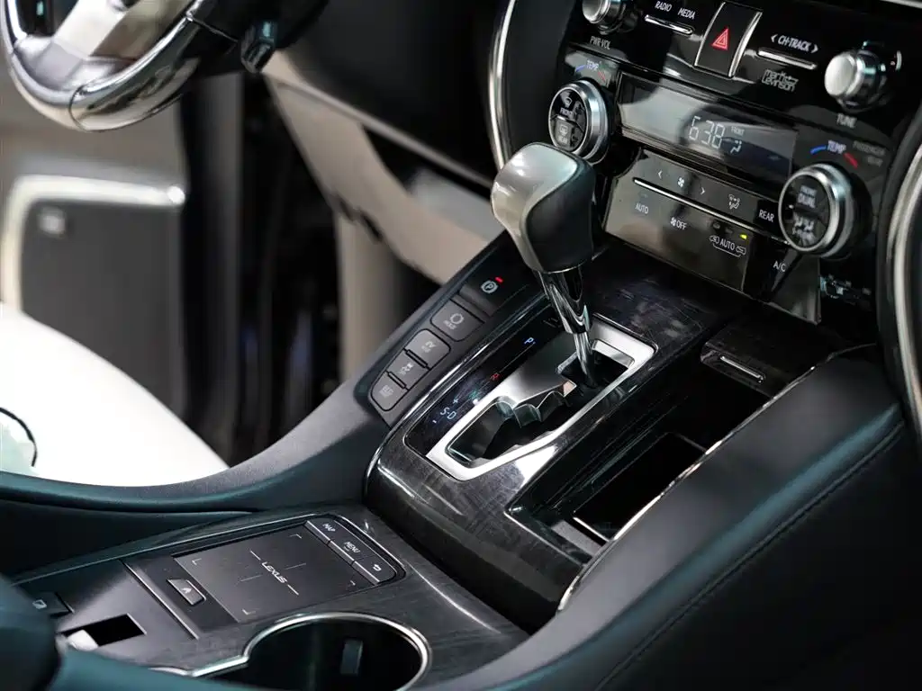 Фото машины 30