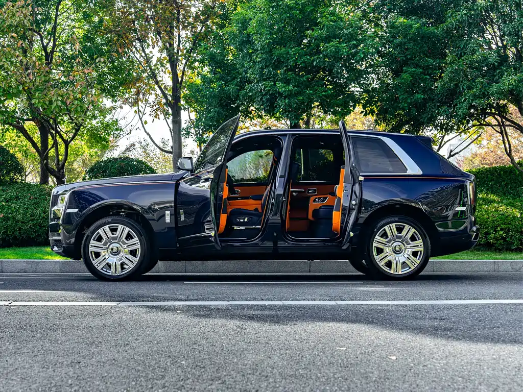 Cullinan 2024 four-seater version