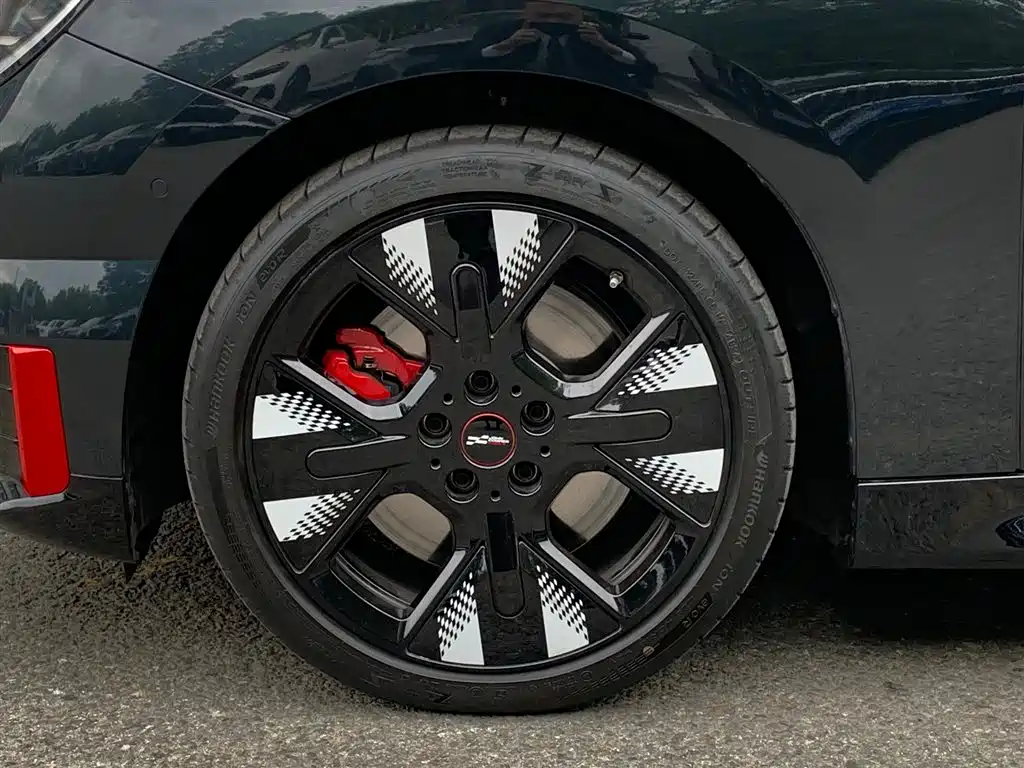 ELECTRIC MINI JCW 2025 JOHN COOPER WORKS