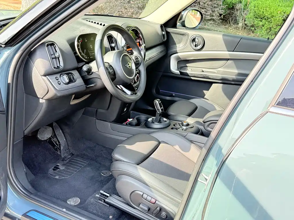 MINI COUNTRYMAN 2021 1.5T COOPER ALL4 Connoisseur