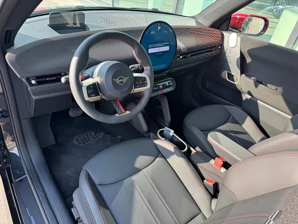 ELECTRIC MINI JCW 2025 JOHN COOPER WORKS