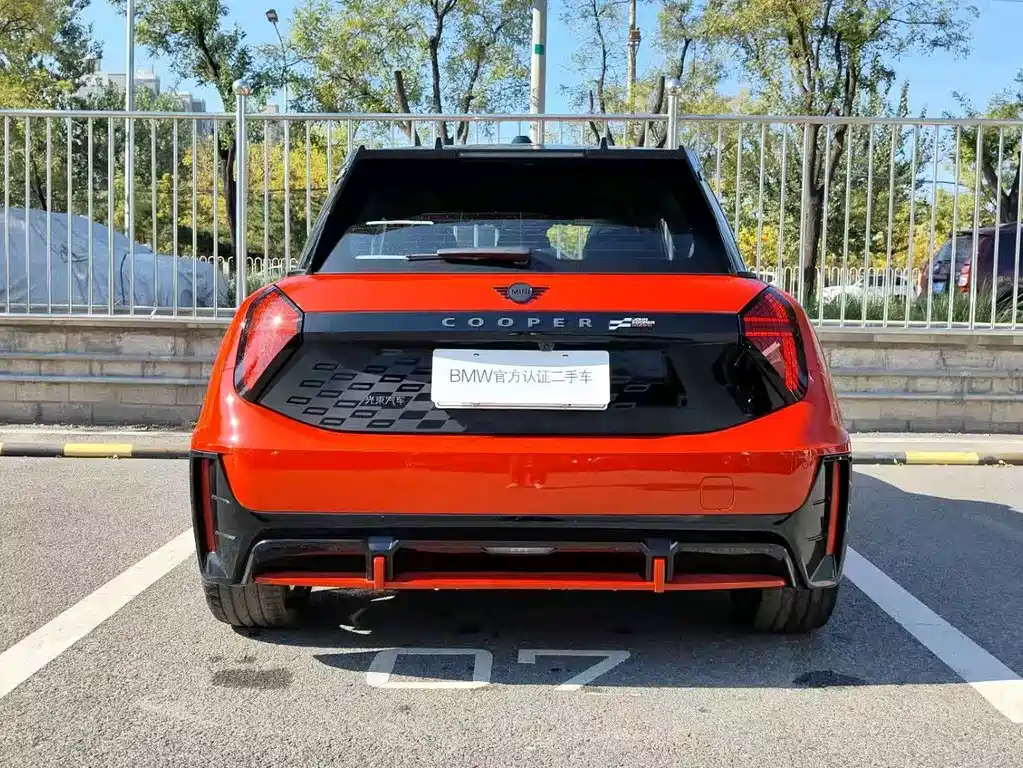 ELECTRIC MINI JCW 2025 JOHN COOPER WORKS