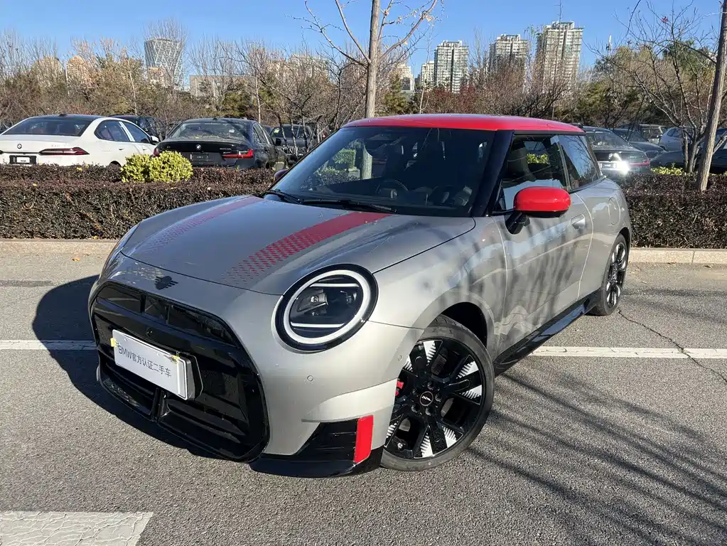 ELECTRIC MINI JCW 2025 JOHN COOPER WORKS