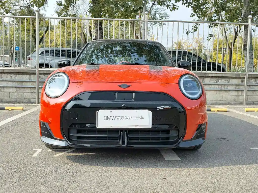 ELECTRIC MINI JCW 2025 JOHN COOPER WORKS