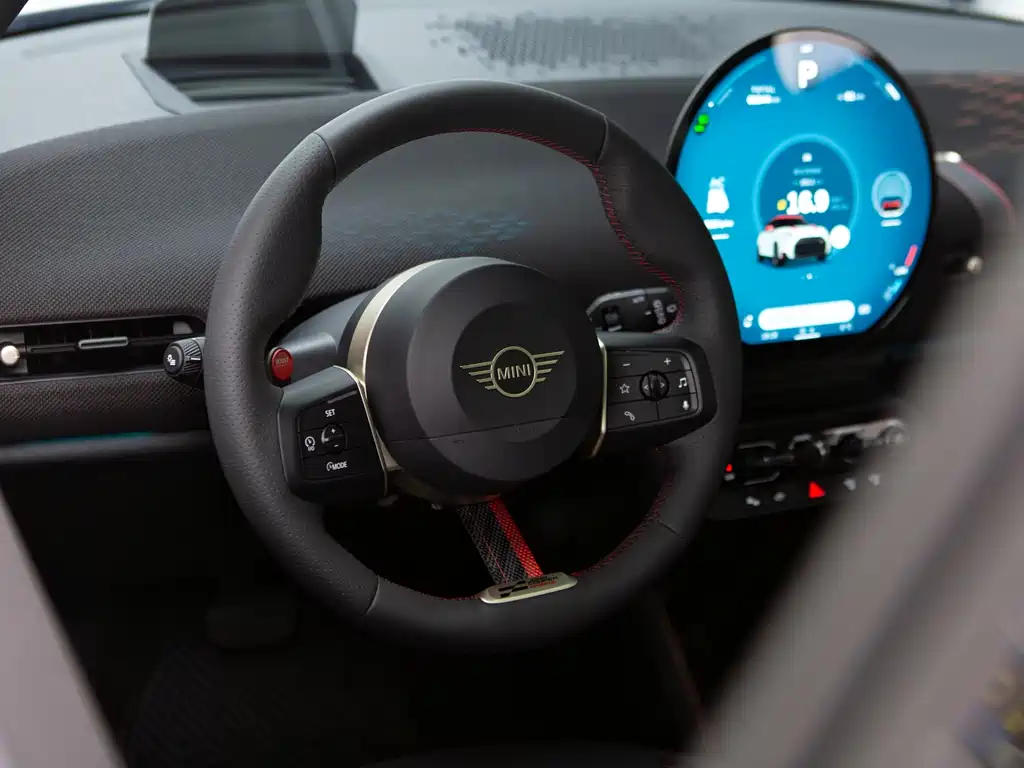 ELECTRIC MINI JCW 2025 JOHN COOPER WORKS