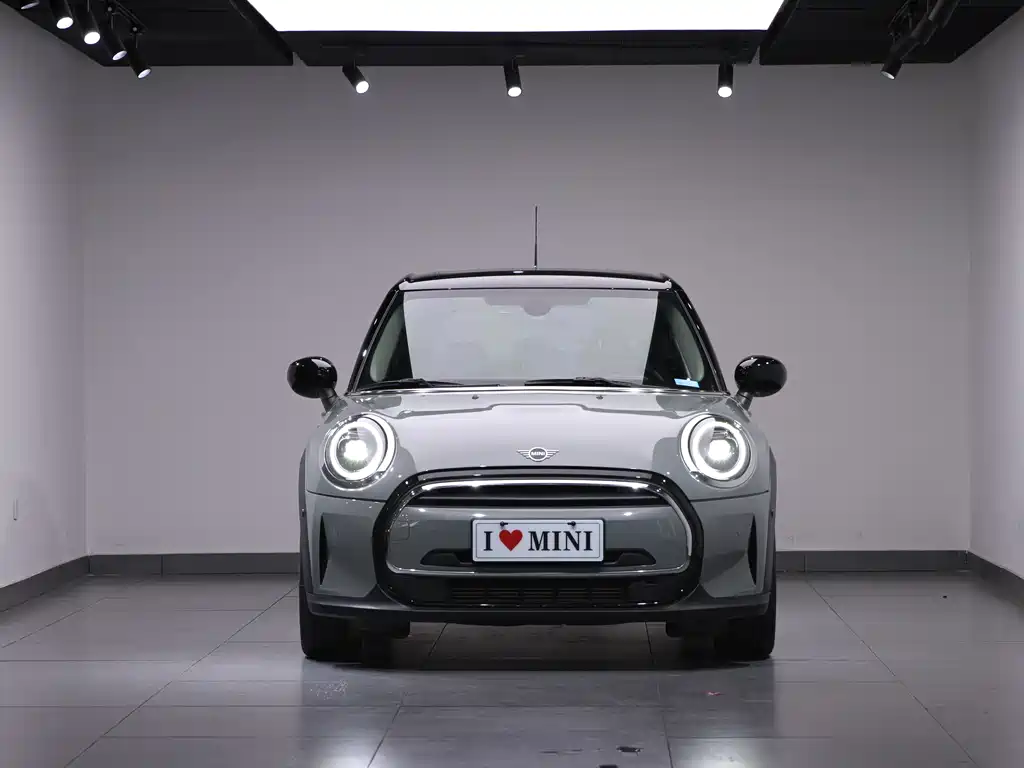 MINI 2022 1.5T COOPER classic five-door version