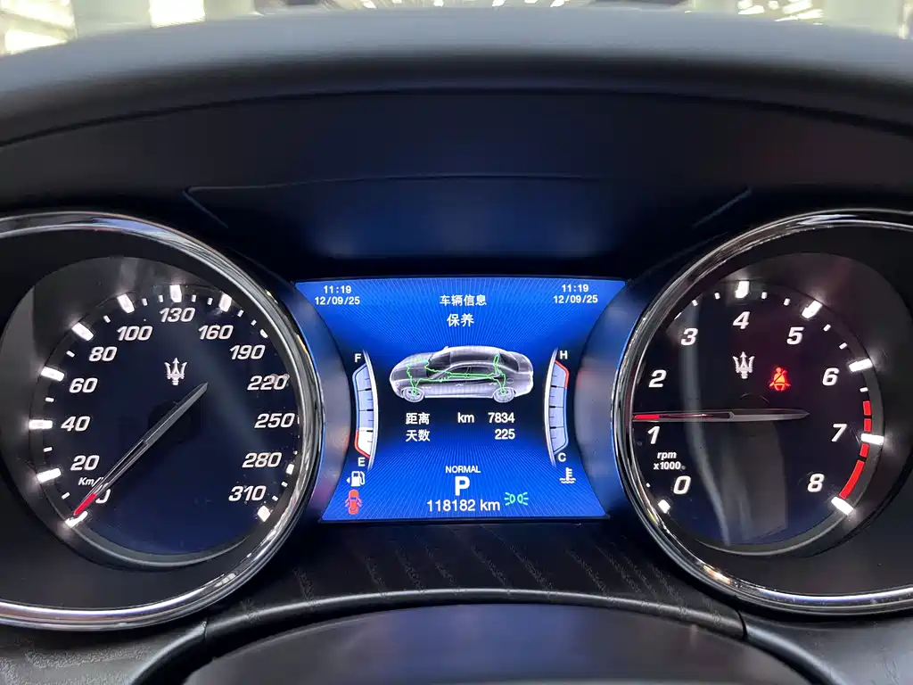 Фото машины