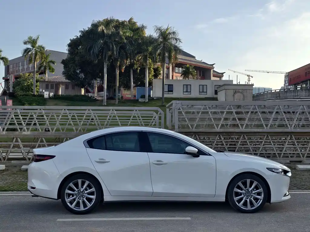 Фото машины 37