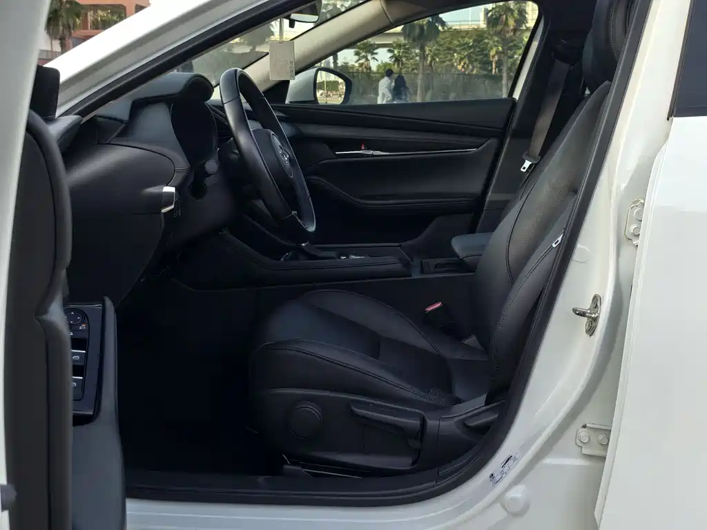 Фото машины 30