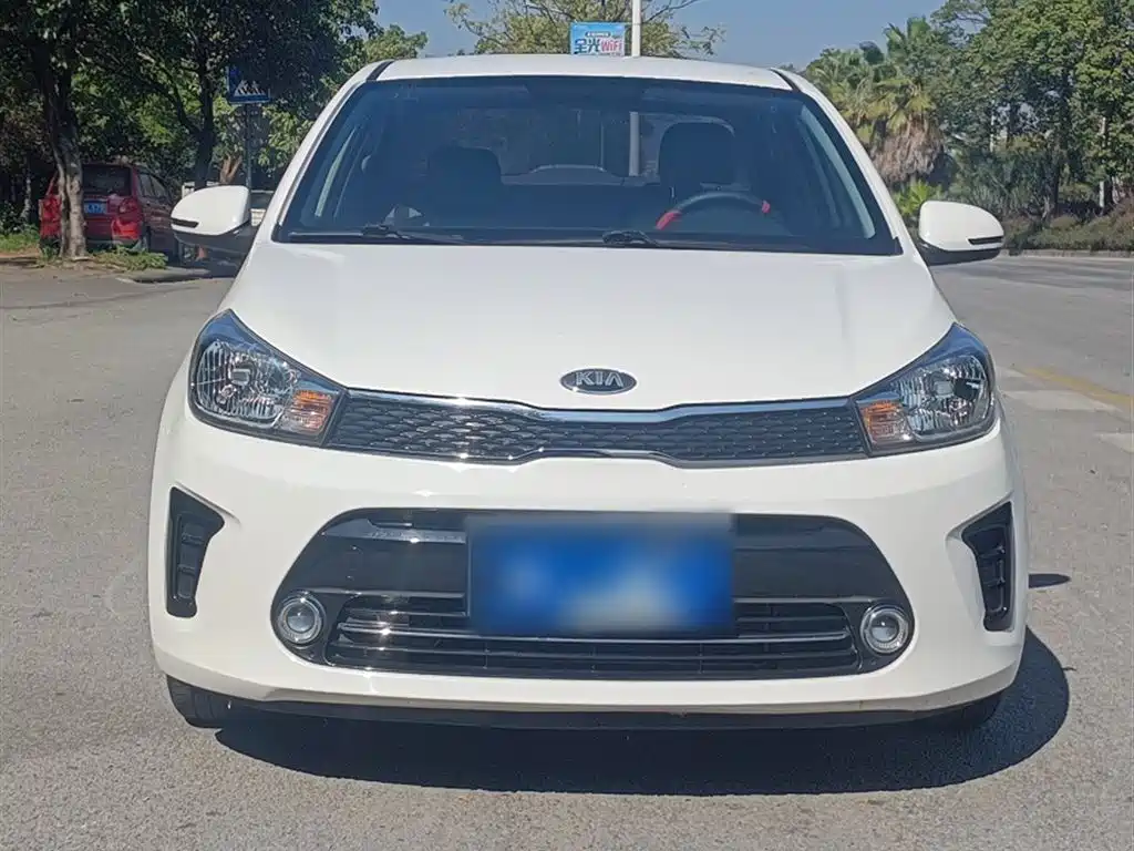Huanchi 2019 1.4L Manual Smart Edition Value Country VI