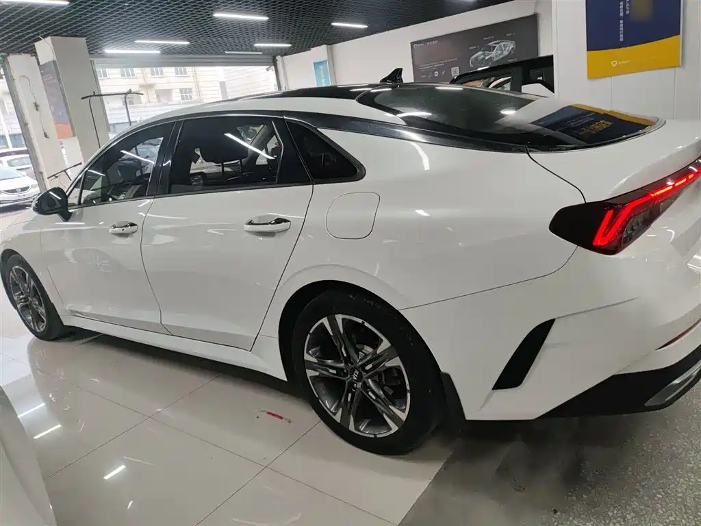 Kia K5 2020 270T CVVD Luxury Technology Edition