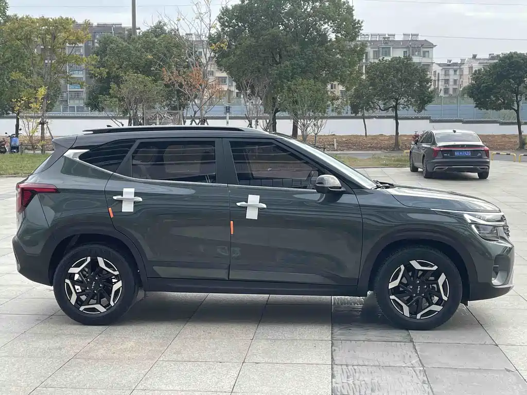 Setus 2023 1.5L CVT Premium Edition