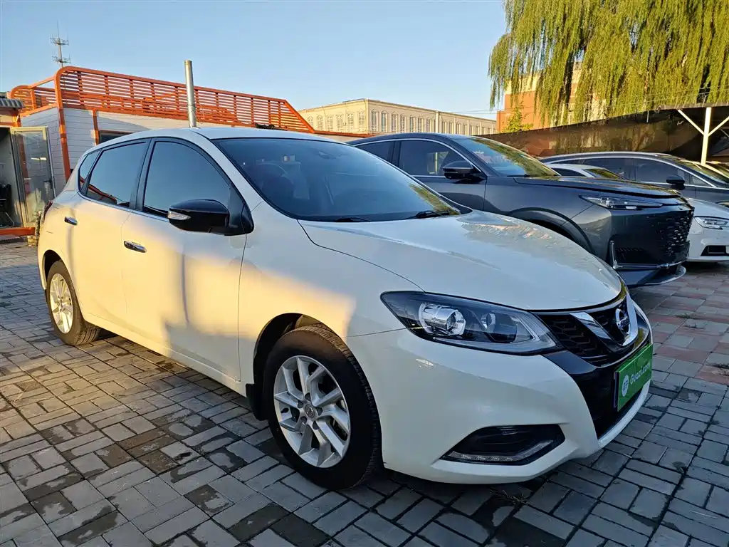 TIIDA TIIDA 2021 1.6L CVT Smart Edition