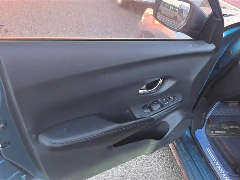 Bluebird 2019 1.6L CVT Zhilian Zhiku Edition Country V