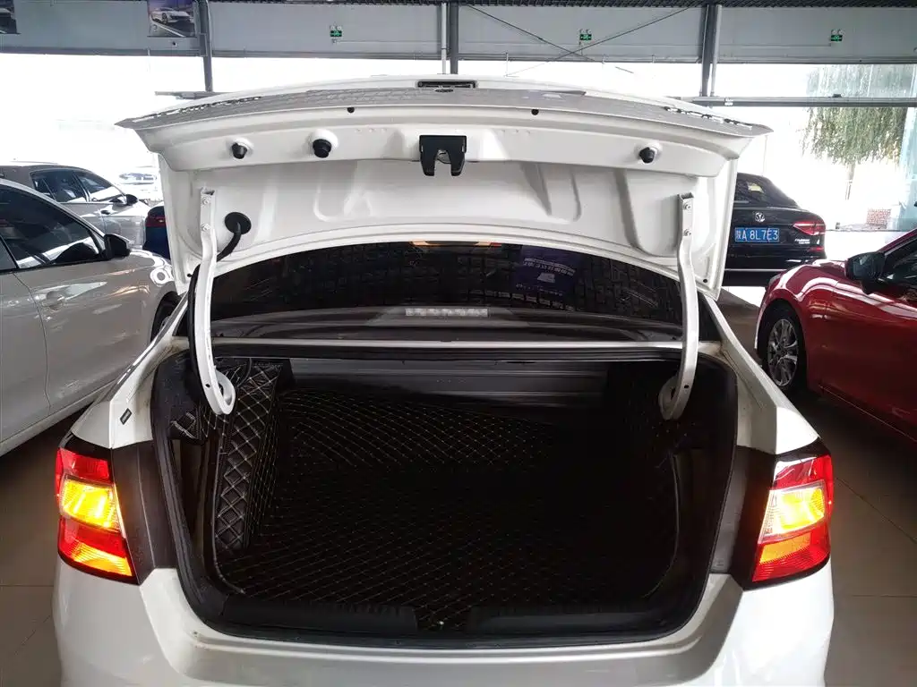 Фото машины 25