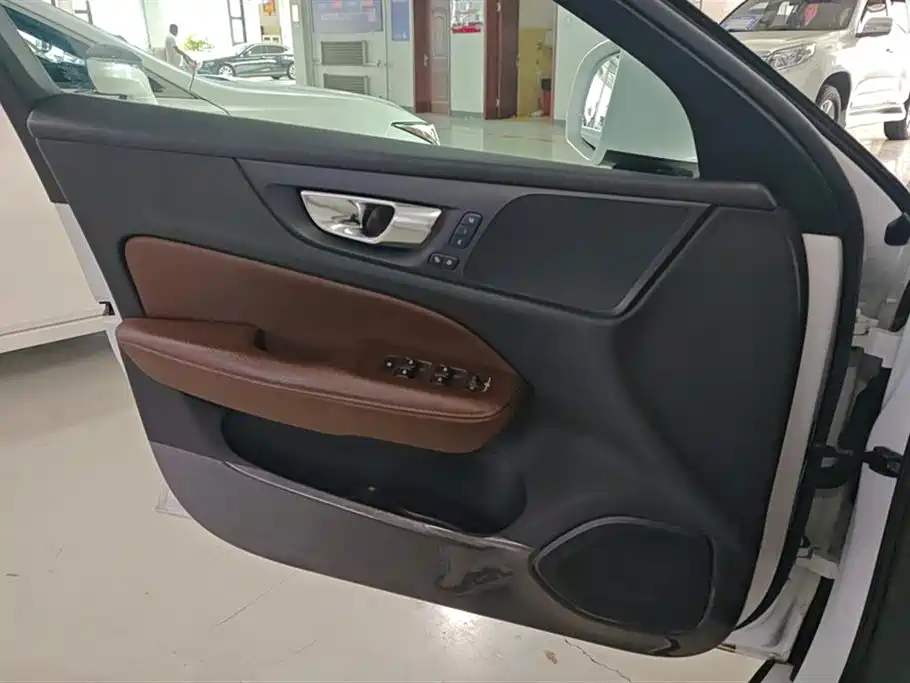 Фото машины 10