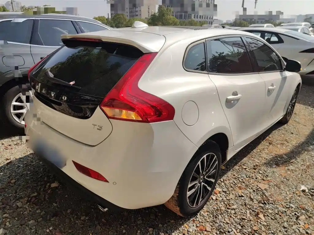 Volvo V40 2019 T3 Smart Edition