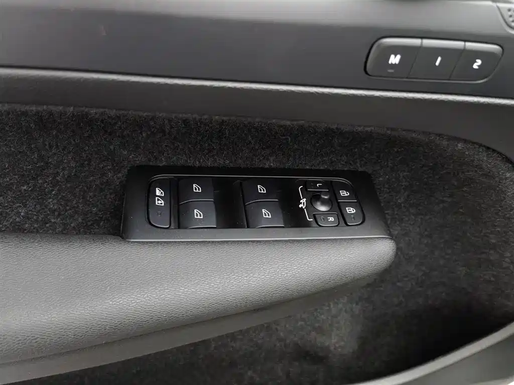 Фото машины 22