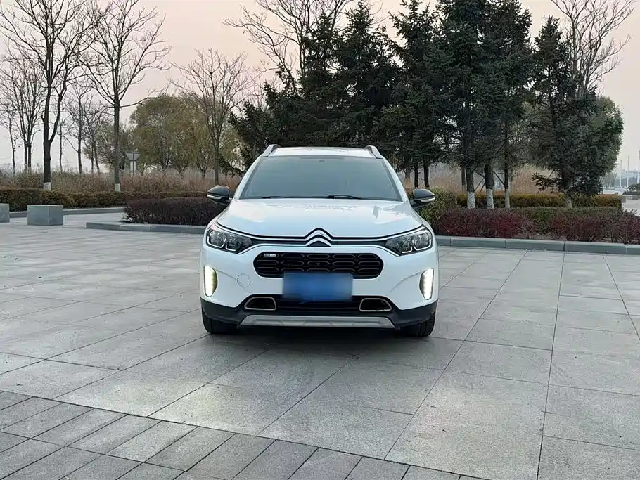 Citroen C3-XR 2019 230THP DCT cross-collar version