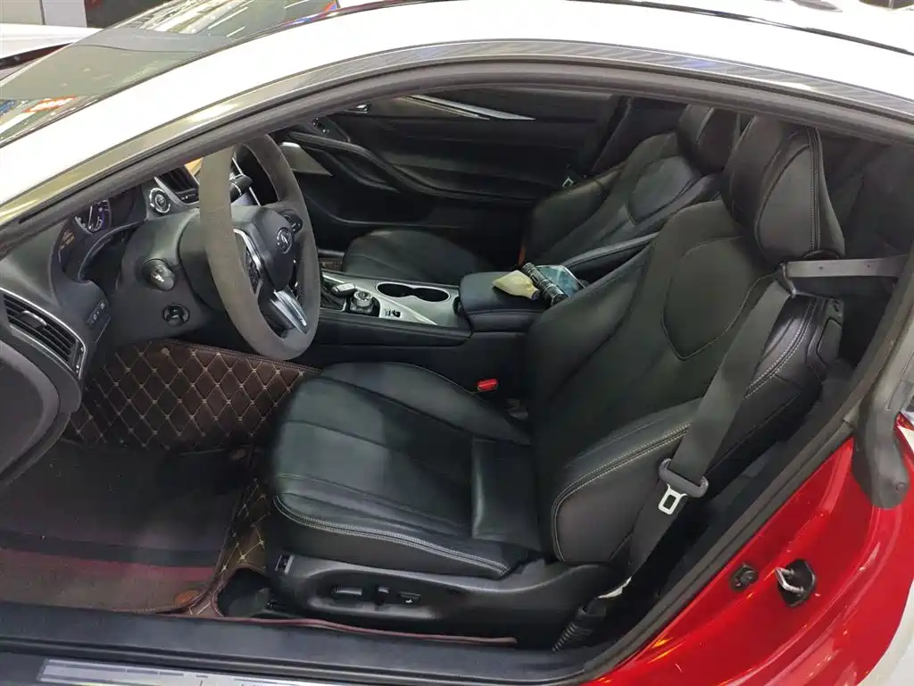 Infiniti Q60 2019 2.0 T Deluxe Edition