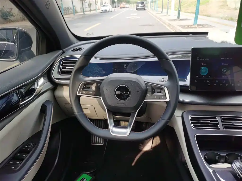 Qin Plus 2021 DM-i 55KM flagship model