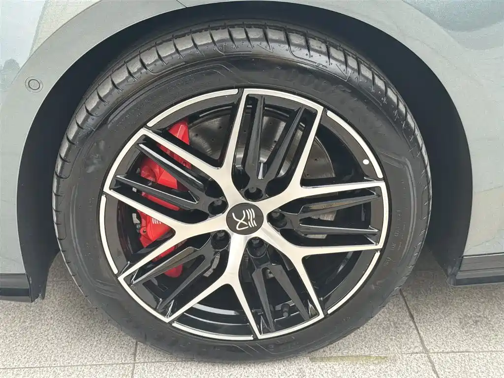 Han L 2025 DM-p four-wheel drive lidar flagship type