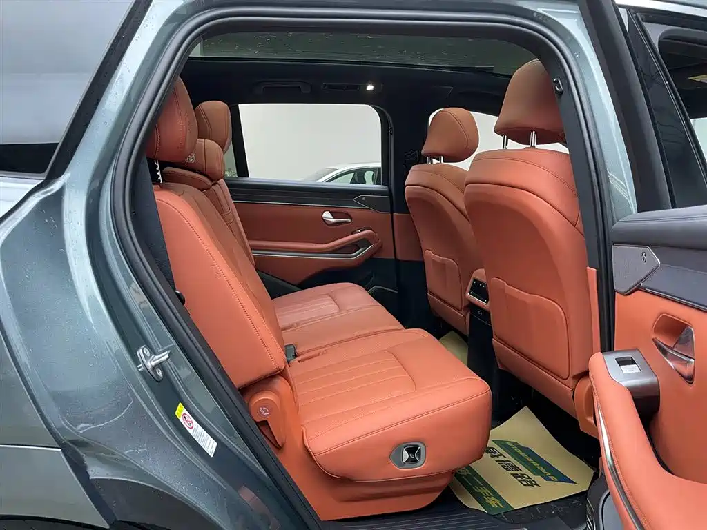 Фото машины 24