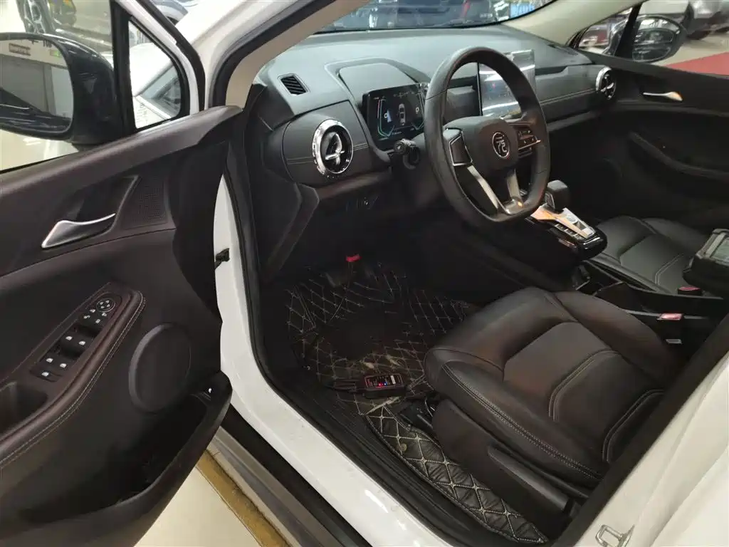 Yuanxin Energy 2019 EV535 Smart Union Leading the trend