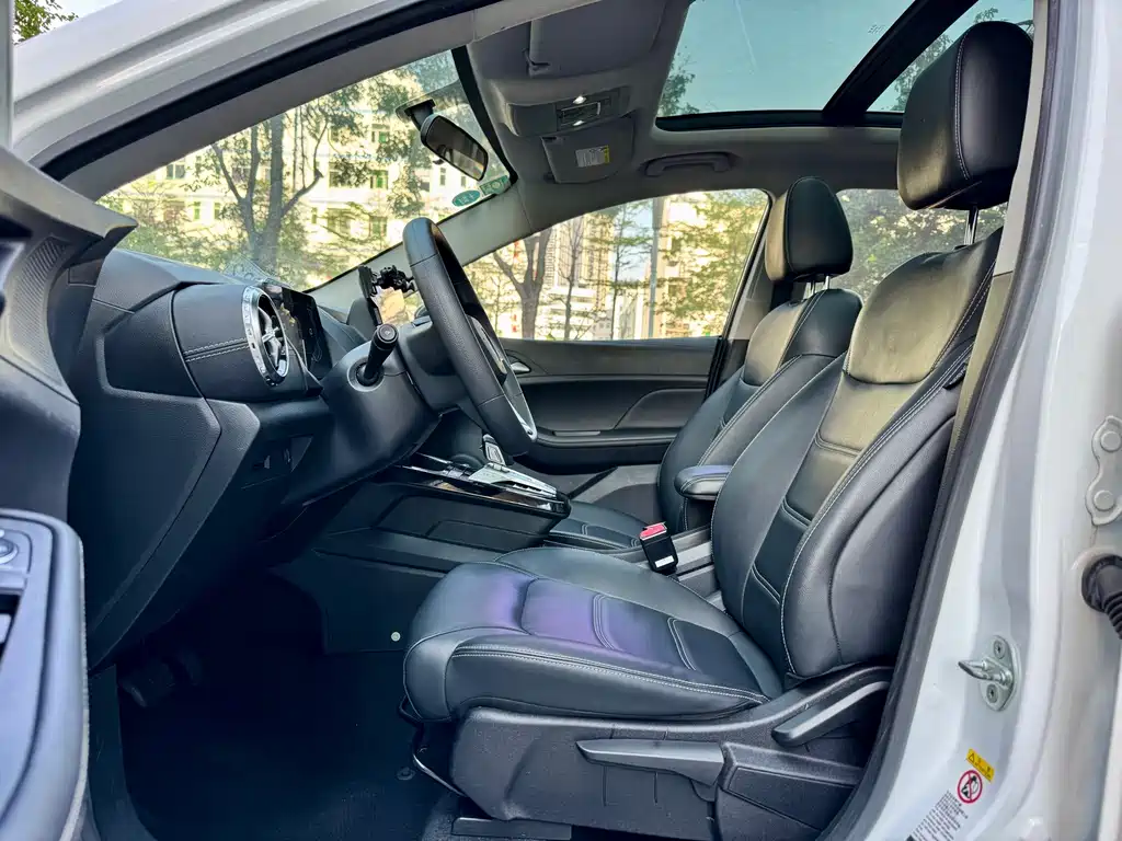 Yuanxin Energy 2019 EV360 Zhilian Yuexiang Type