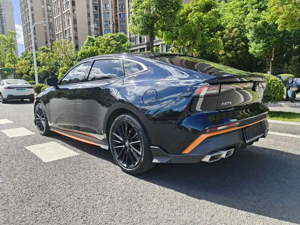 Changan UNI-V 2023 1.5T Premium type