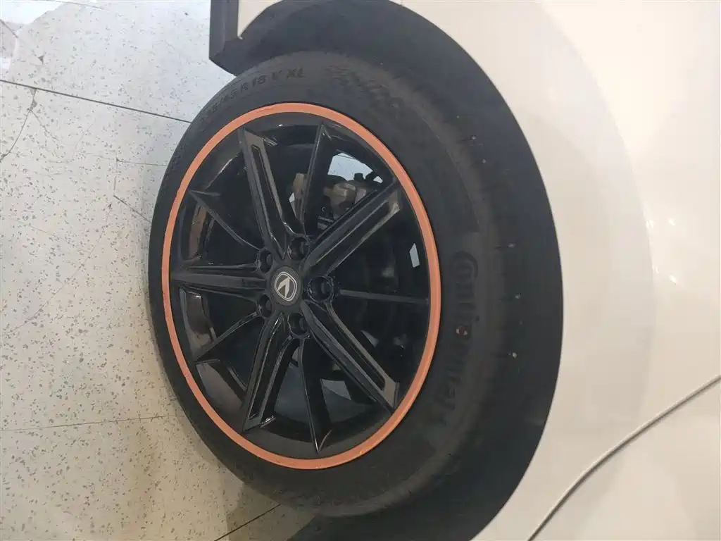 Фото машины 24