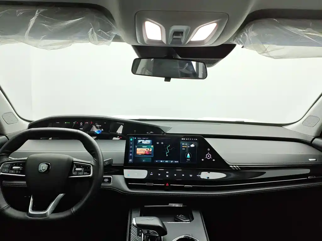 Changan UNI-K 2024 2.0T two-wheel drive global edition