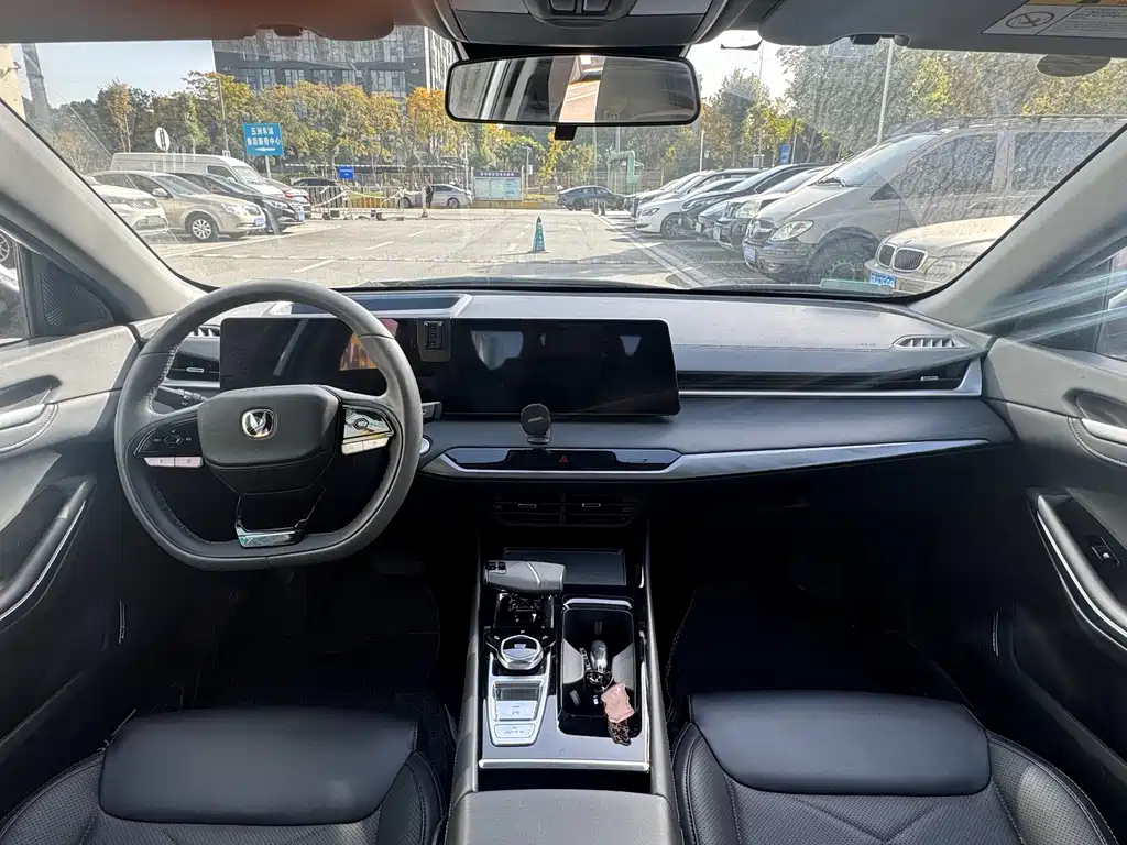 Ruicheng PLUS 2023 1.5T DCT Lingyue Type