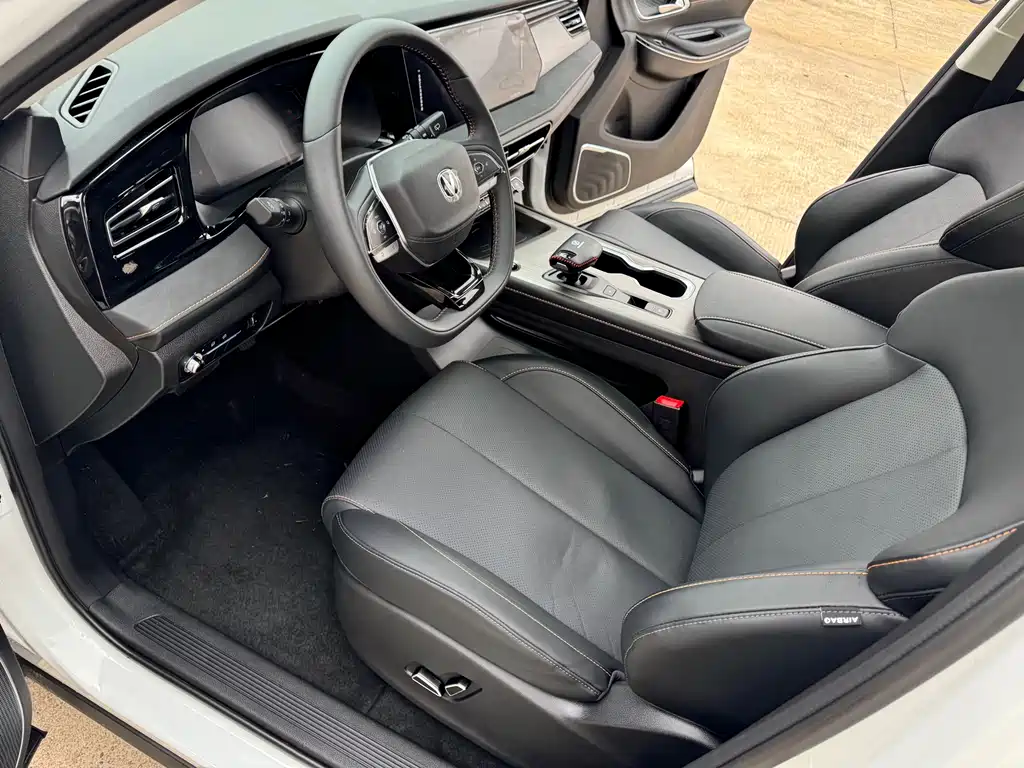 Changan X7 PLUS 2024 1.5T automatic Respect type 7 seats