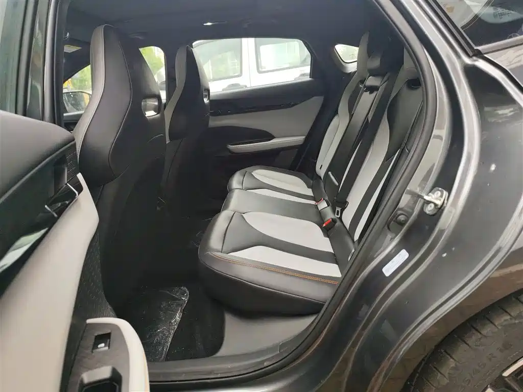 Changan UNI-V Smart iDD 2024 Blue Whale Smart iDD 136km Smart Cool Type